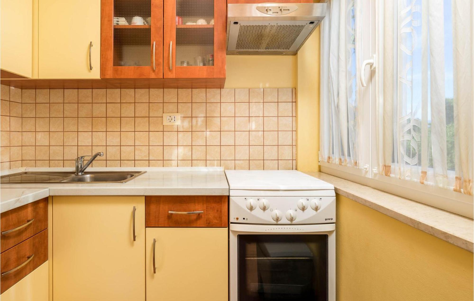 Stunning Apartment In Lovran With Kitchen 外观 照片